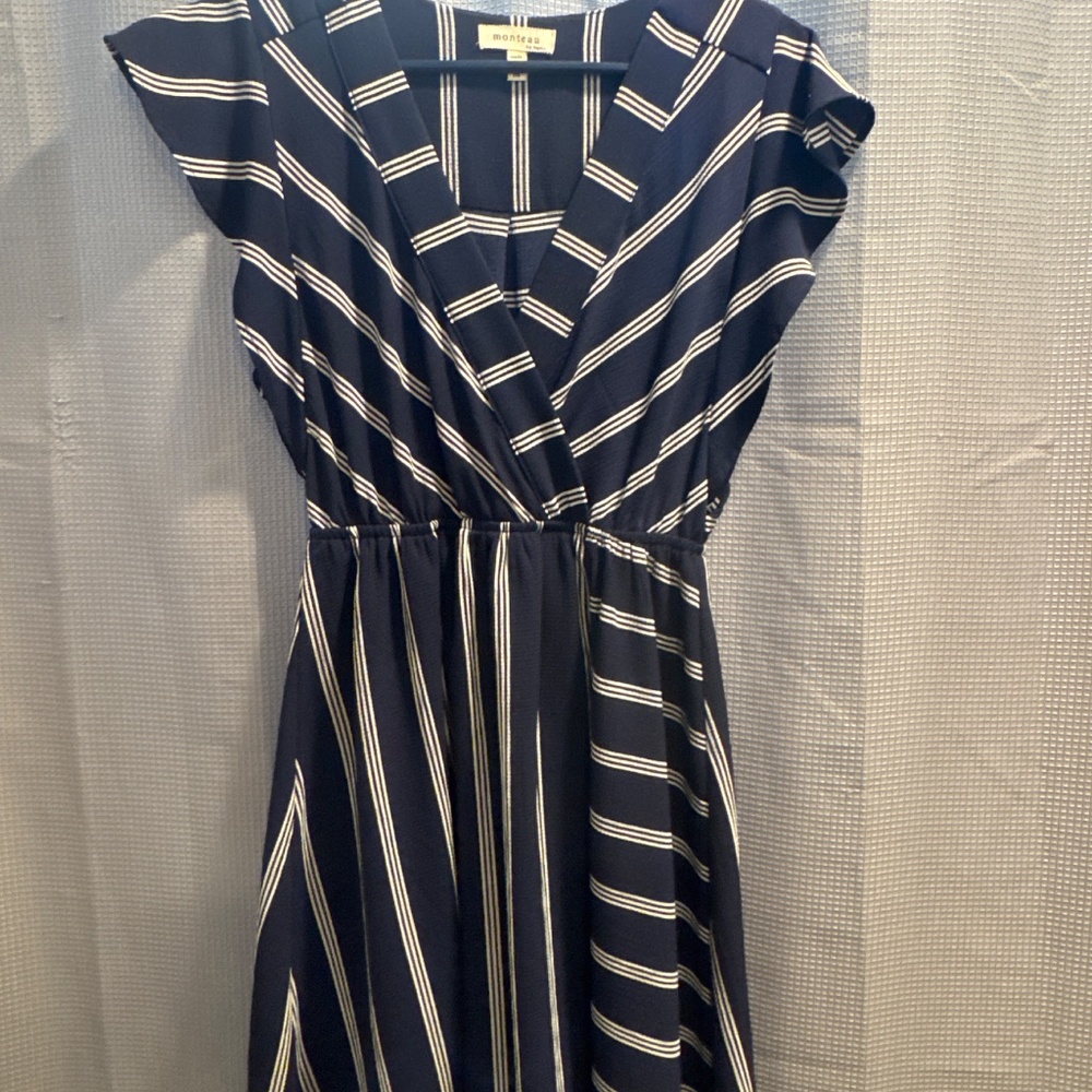 Dress - Picture 2 of 3
